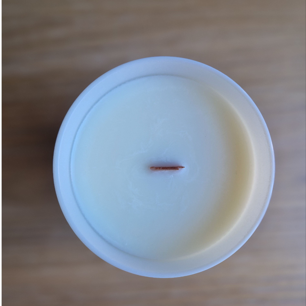 Warm Vanilla Sugar Wood Wick Candle 220g